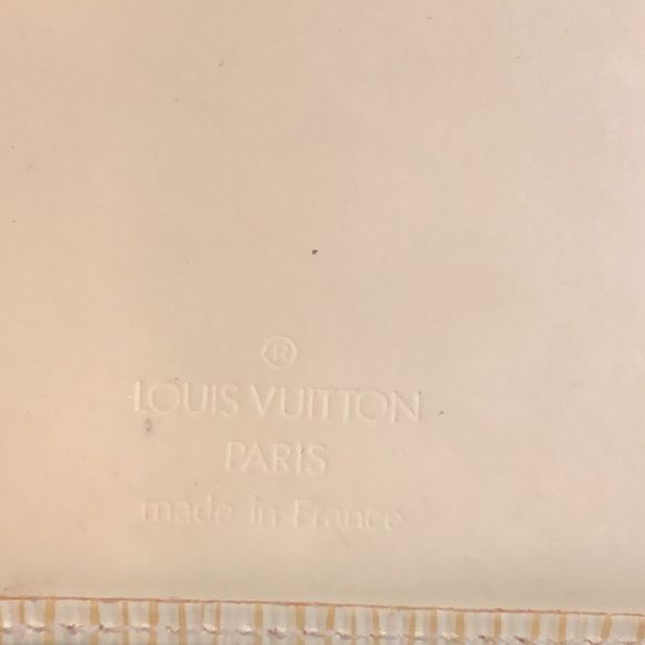 LOUIS VUITTON Ivory EPI Porte Monnaie Viennois Bifold KissLock Wallet Authentic - Picture 10 of 17